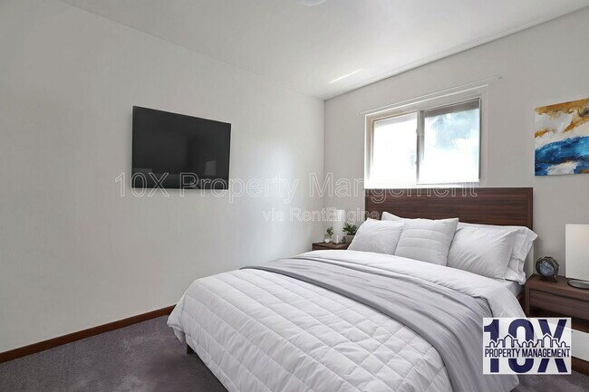 Building Photo - 1579 Briarwood Ave