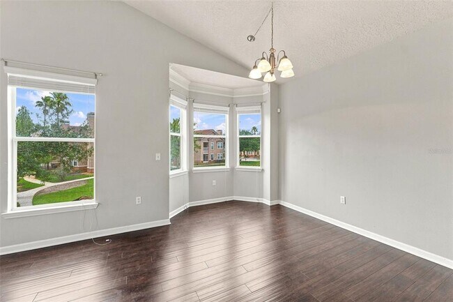 Building Photo - 10436 Villa View Cir