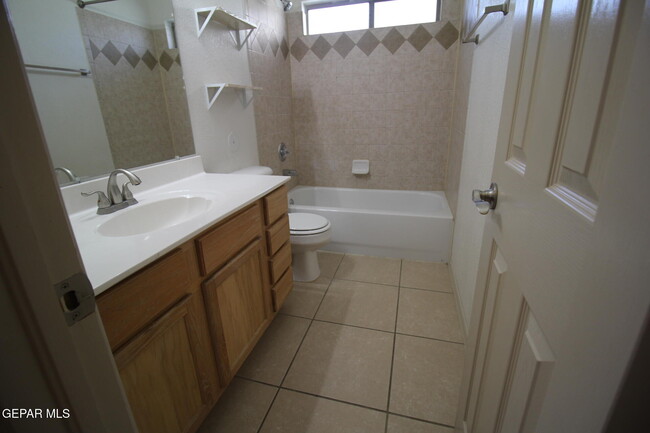 Building Photo - 14009 Robert Ituarte Dr