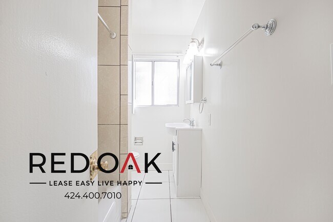 Building Photo - 3370 W 83rd St