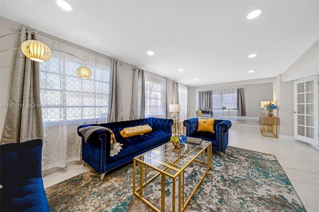 Building Photo - 241 Oceanic Ave