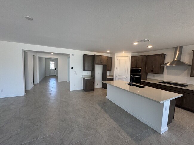 Building Photo - 23024 E Watford Dr
