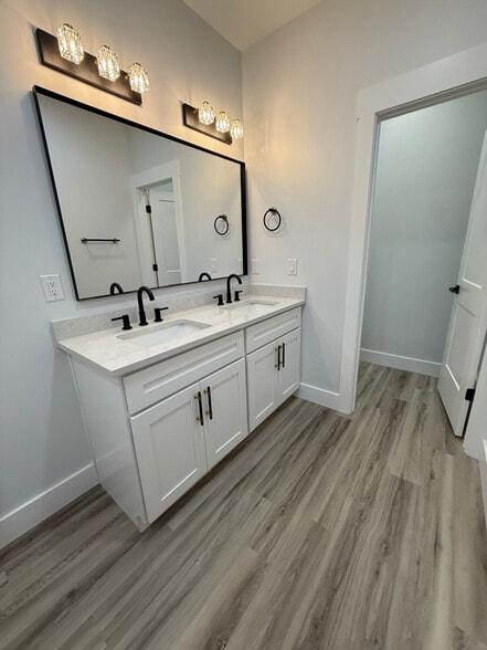 Building Photo - 137 McBeth Rd