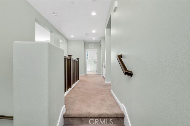 Building Photo - 137 Primrose Dr