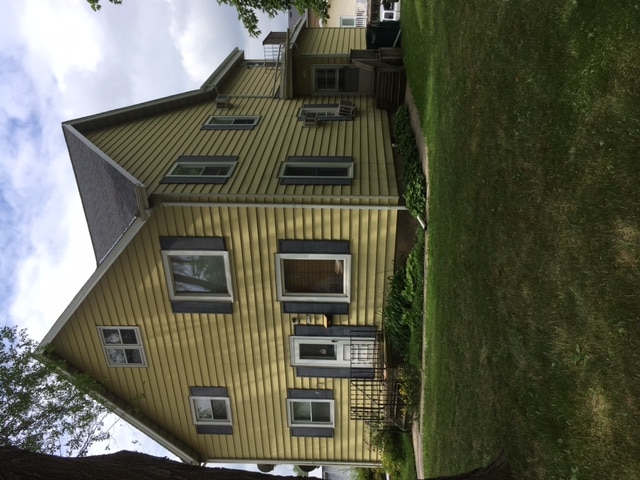 Building Photo - 1339 Kewaskum St