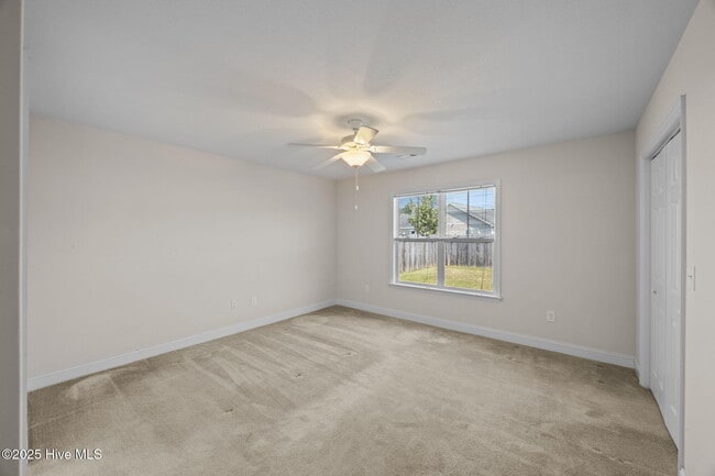 Building Photo - 408 Elsmore Dr