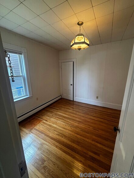 Building Photo - 5 Aldie St