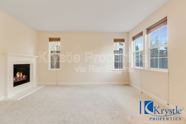 Building Photo - 6335 Newhaven Ln