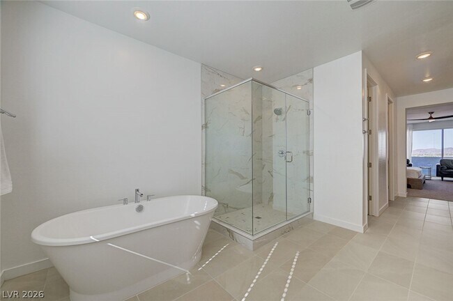 Building Photo - 10022 Decano Rdg St