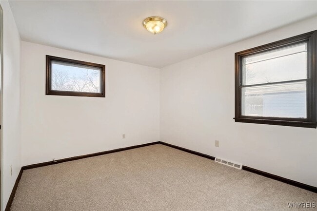 Building Photo - 317 Sundridge Dr