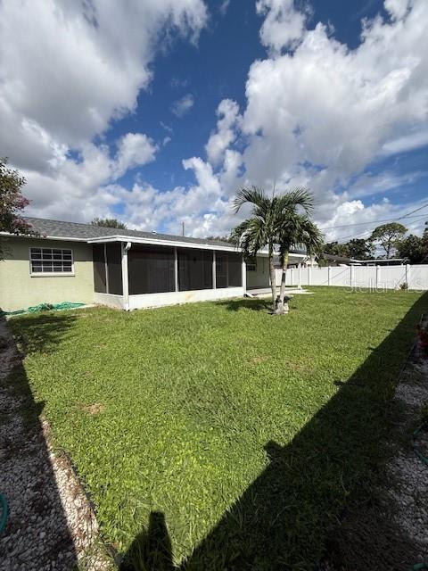 Building Photo - 3856 Tarpon Rd