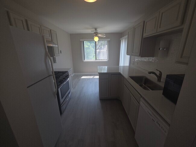 Building Photo - 299 Pembridge Ln