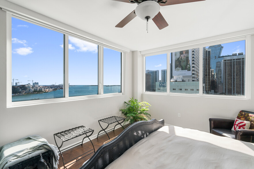 Building Photo - 244 Biscayne Blvd