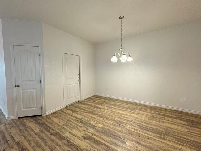 Building Photo - 205 Dolphin Dr
