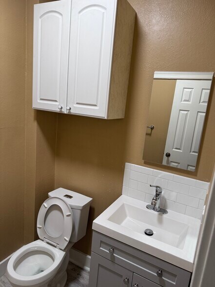 BATHROOM - 2874 W 8th St