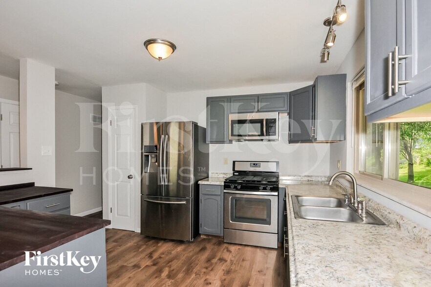 Building Photo - 154 Bramblewood Dr