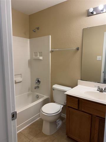 Building Photo - 10105 Benwick Dr
