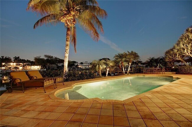 Building Photo - 809 Brightwaters Blvd NE