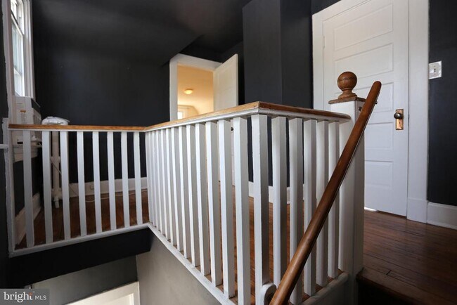 Building Photo - 730 St Johns Rd