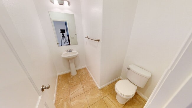 Building Photo - Available Now: Cozy 4 Bedroom 2.5 Bath Hom...