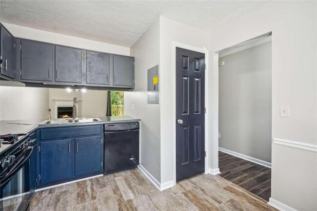 Building Photo - 6458 Bedford Ln