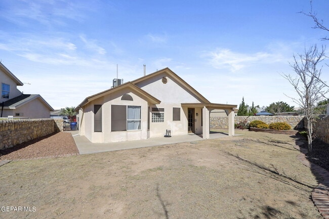 Building Photo - 12448 Tierra Madre Rd