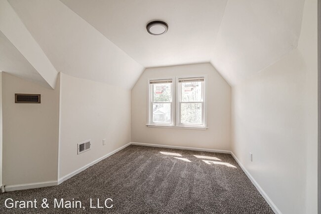 Building Photo - 3 br, 1 bath House - 9228 Appoline