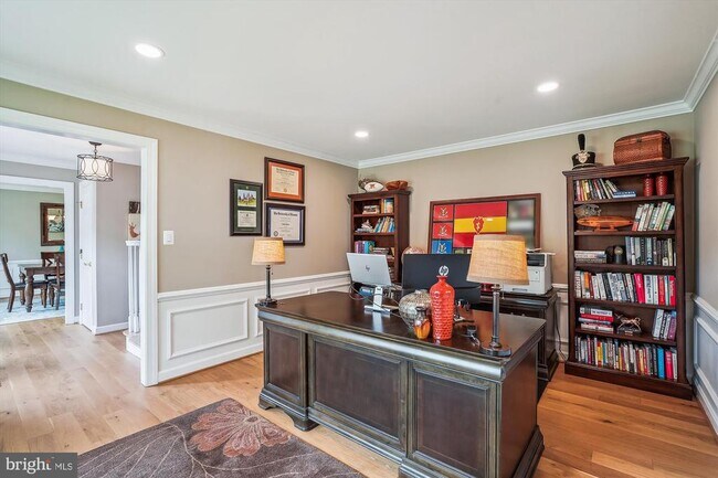 Building Photo - 8300 Centerbrook Pl