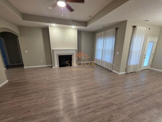 Building Photo - Absolute STUNNER on Lafayette's Desirable South Side