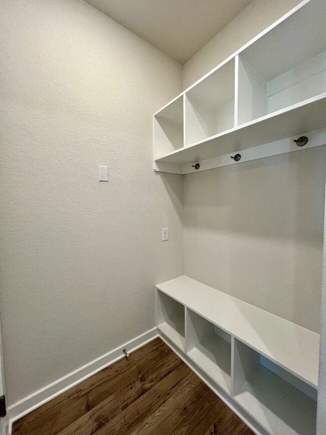 Building Photo - 14426 Daphne Bnd