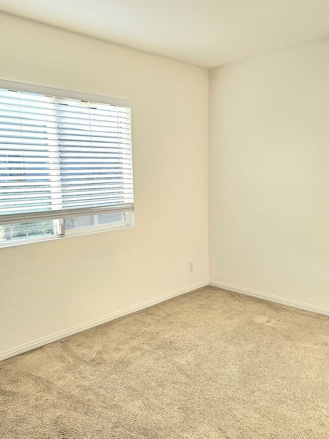 Building Photo - Beautiful Rental In Buena Park