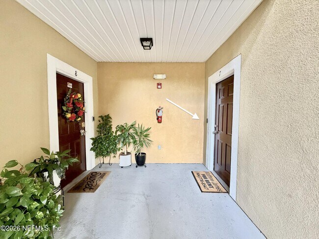 Building Photo - 6880 Skaff Ave