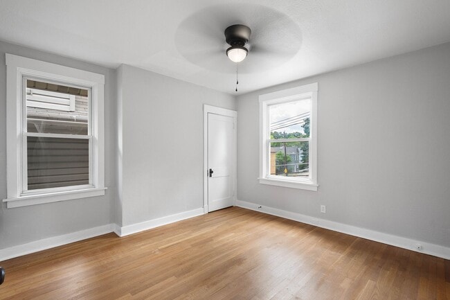 Building Photo - Stunning 3 bedroom home in Pittsburgh avai...