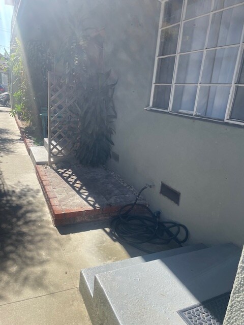 Building Photo - 111 Bennett Ave