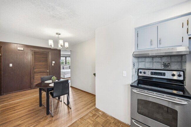 Building Photo - 3438 W 133rd St