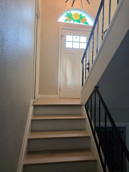 Building Photo - 2620 Penacho Cir