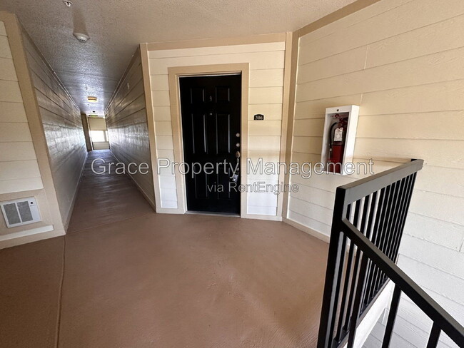 Building Photo - 5735 N Genoa Way