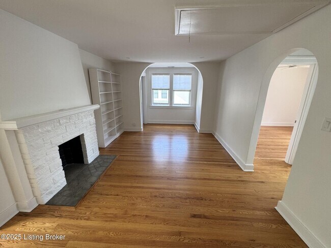 Building Photo - 2904 Riedling Dr