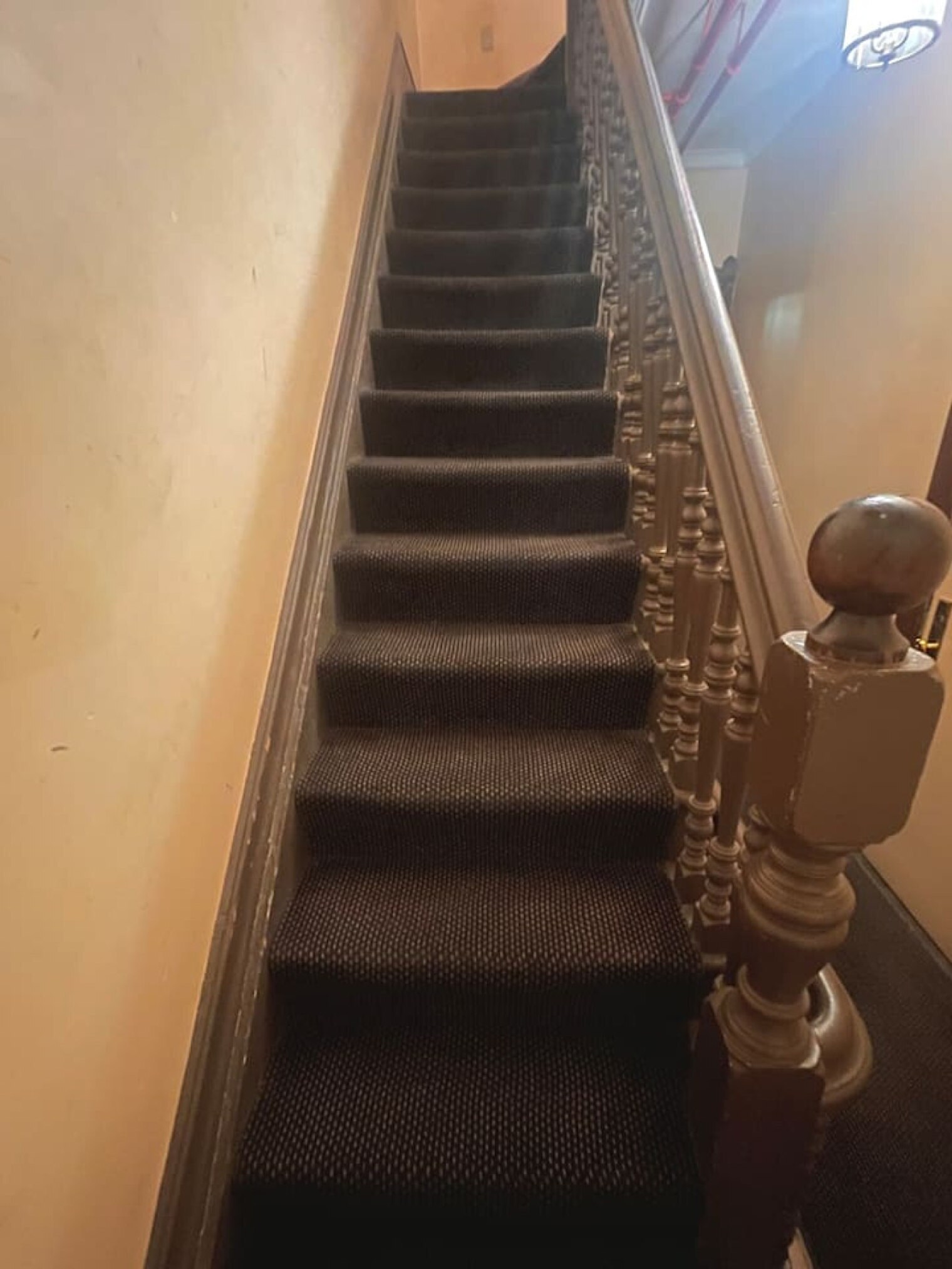 Building Photo - 112 W 78th St