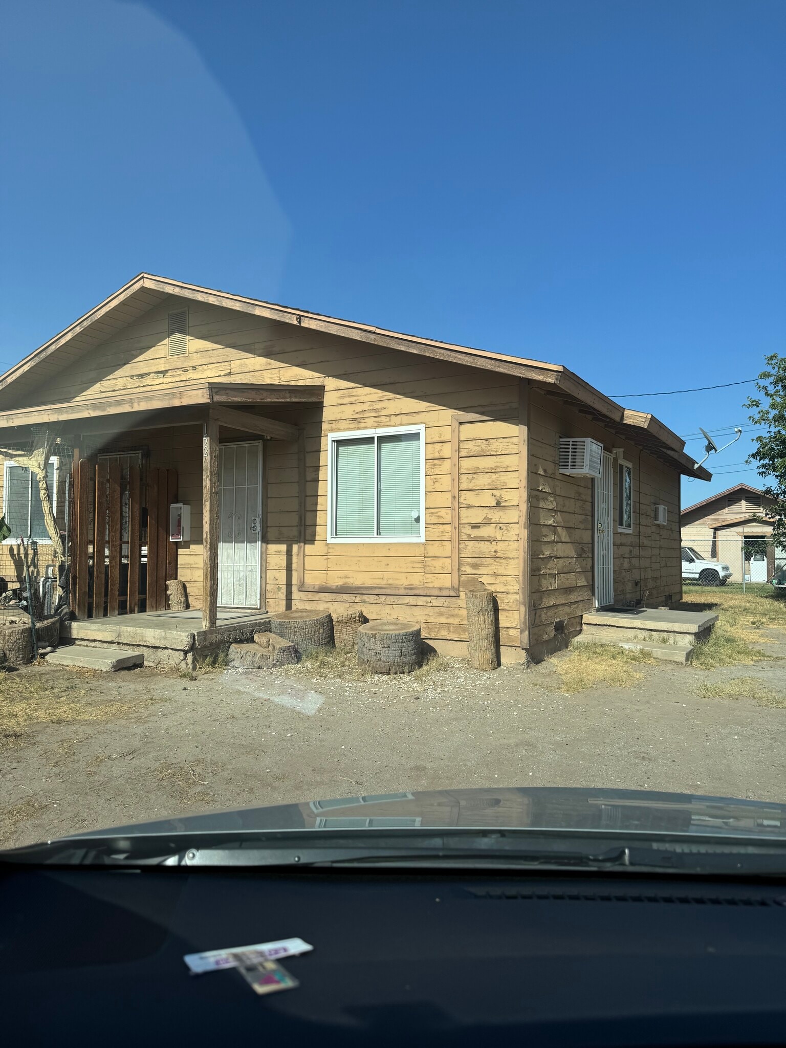 Building Photo - 150 S Agate Rd