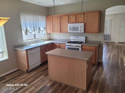 Building Photo - 12859 W Modesto Dr