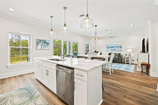 Building Photo - 25 Sugar Sands Dr