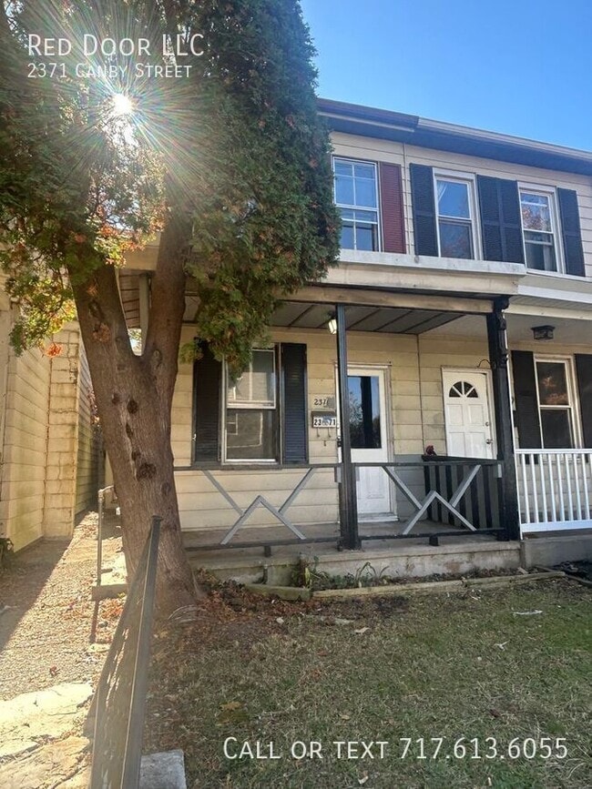 Primary Photo - 2371 Canby St