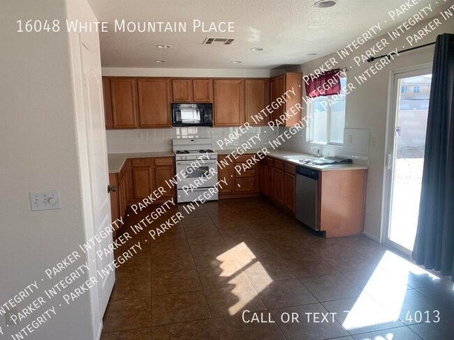 Building Photo - 16048 White Mountain Pl