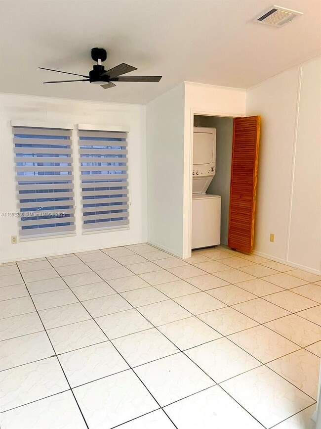 Building Photo - 5904 Sussex Dr