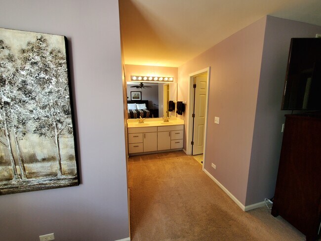 Building Photo - 179 Holmes Way