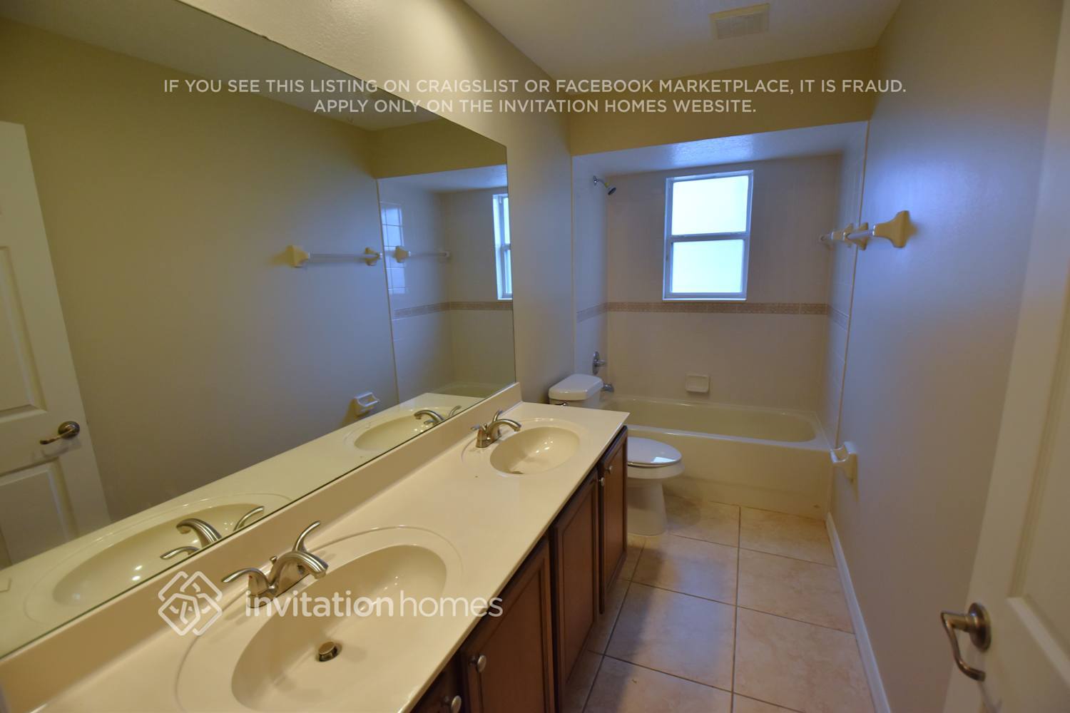 Building Photo - 3239 Jamber Dr