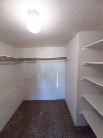 Building Photo - 4100 E Mission Ln