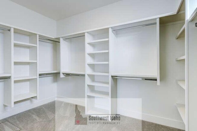 Building Photo - 7655 W Meltwater Ln