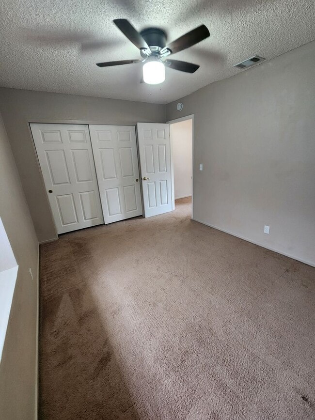 Building Photo - Tri-Level 2 Bed, 1.5 Condo in Oceano- Trash Included!